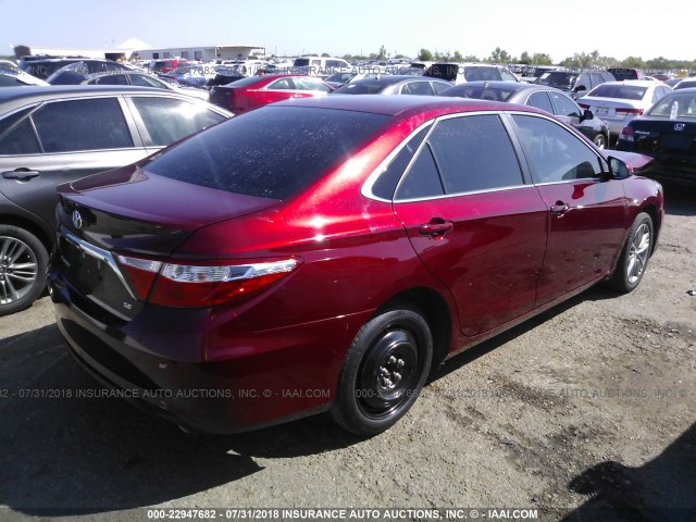 4T1BF1FKXHU767392 - 2017 TOYOTA CAMRY LE/XLE/SE/XSE 栗色 照片 4