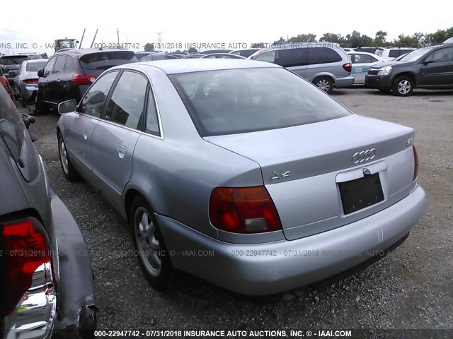 WAUED68D4WA001933 - 1998 AUDI A4 2.8 QUATTRO SILVER photo 3