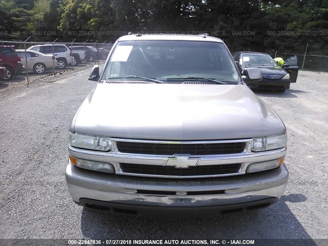 1GNEC16ZX3J201905 - 2003 CHEVROLET SUBURBAN C1500 SILVER photo 6