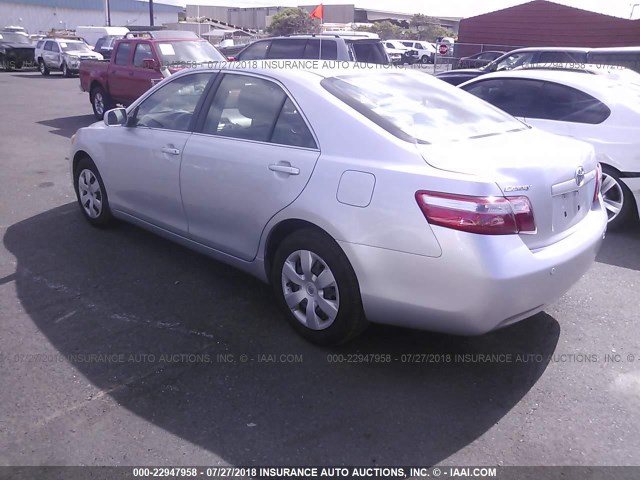 JTNBE46K183143491 - 2008 TOYOTA CAMRY CE/LE/XLE/SE SILVER photo 3