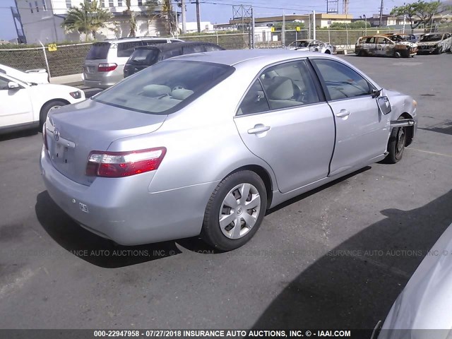 JTNBE46K183143491 - 2008 TOYOTA CAMRY CE/LE/XLE/SE SILVER photo 4