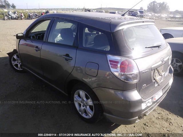 2T1KR30E98C692160 - 2008 TOYOTA COROLLA MATRIX XR GRAY photo 3