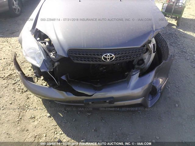 2T1KR30E98C692160 - 2008 TOYOTA COROLLA MATRIX XR GRAY photo 6