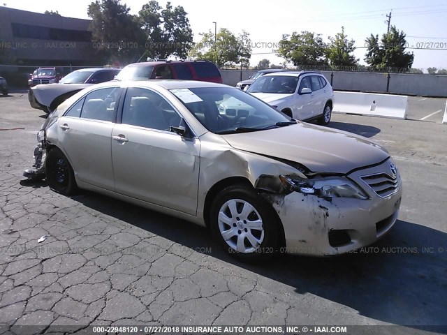 4T1BF3EKXBU717807 - 2011 TOYOTA CAMRY SE/LE/XLE 金色 照片 1