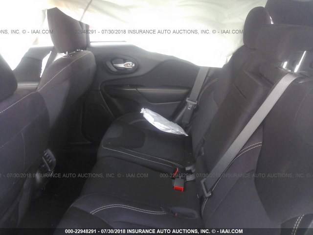 1C4PJLCB2FW700098 - 2015 JEEP CHEROKEE LATITUDE GRAY photo 8