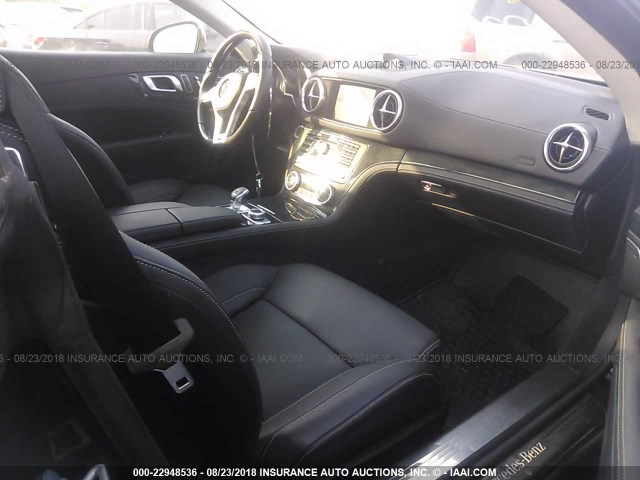 WDDJK6FA7GF041823 - 2016 MERCEDES-BENZ SL 400 BLACK photo 5