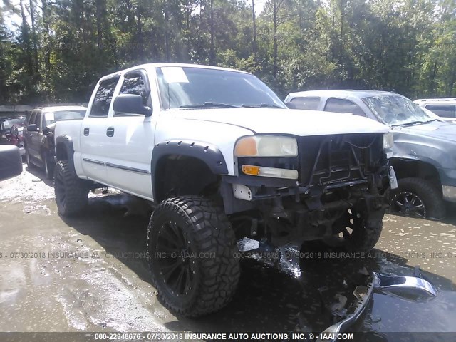 2GTEK13T451152080 - 2005 GMC NEW SIERRA K1500 WHITE photo 1