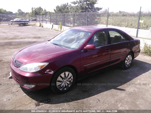 4T1BE32K53U231463 - 2003 TOYOTA CAMRY LE/XLE/SE RED photo 2