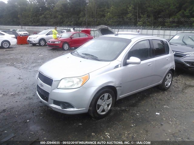 KL1TD66E69B321167 - 2009 CHEVROLET AVEO LS/LT SILVER photo 2