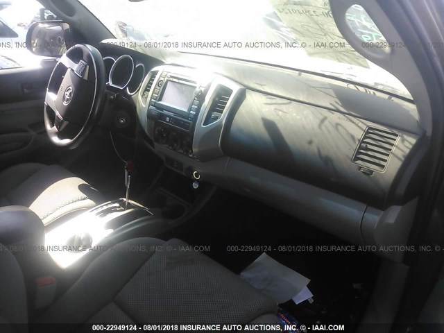 3TMJU4GN5DM147547 - 2013 TOYOTA TACOMA DOUBLE CAB PRERUNNER GRAY photo 5