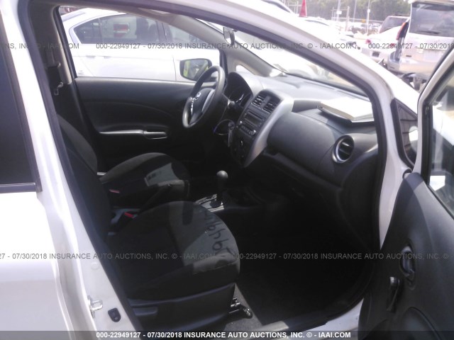 3N1CE2CPXGL381505 - 2016 NISSAN VERSA NOTE S/S PLUS/SV/SL/SR WHITE photo 5
