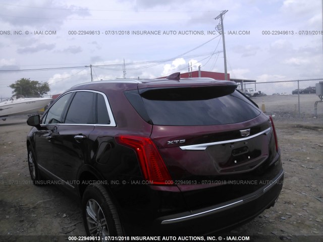 1GYKNCRS2JZ192898 - 2018 CADILLAC XT5 LUXURY RED photo 3