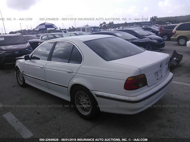 WBADM6342YGV03293 - 2000 BMW 528 I AUTOMATIC WHITE photo 3