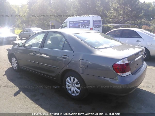 4T1BE32K25U521131 - 2005 TOYOTA CAMRY LE/XLE/SE Boz foto 3