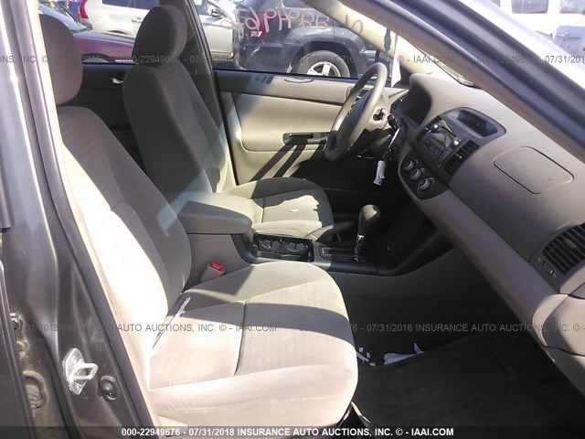 4T1BE32K25U521131 - 2005 TOYOTA CAMRY LE/XLE/SE Boz foto 5