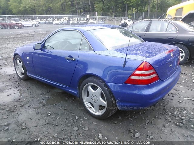 WDBKK47FXXF100567 - 1999 MERCEDES-BENZ SLK 230 KOMPRESSOR BLUE photo 3