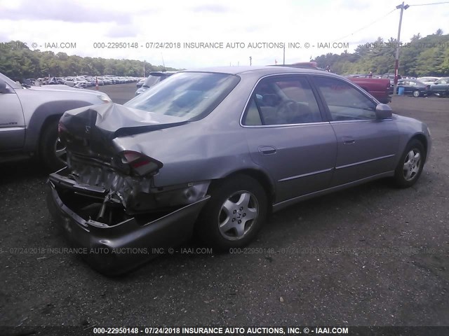 1HGCG1650YA073958 - 2000 HONDA ACCORD EX GRAY photo 4