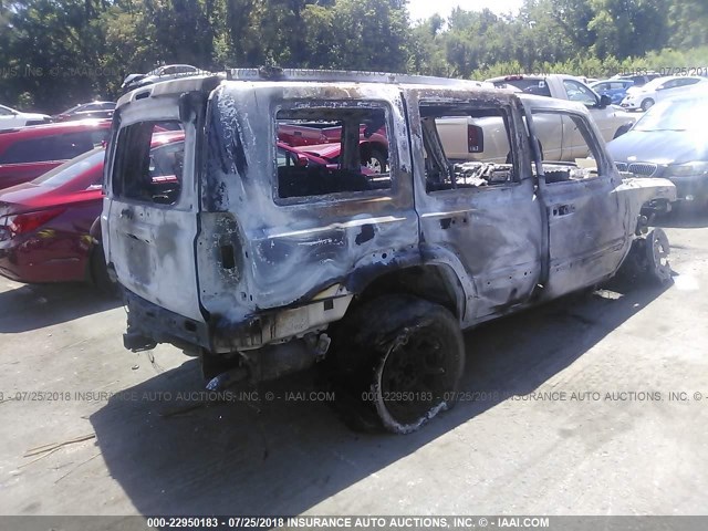 1J8HG58206C318542 - 2006 JEEP COMMANDER LIMITED BROWN photo 4