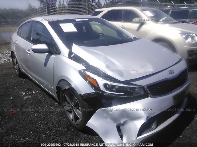 3KPFL4A75JE240691 - 2018 KIA FORTE LX/S SILVER photo 1