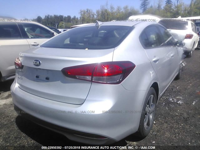 3KPFL4A75JE240691 - 2018 KIA FORTE LX/S SILVER photo 4