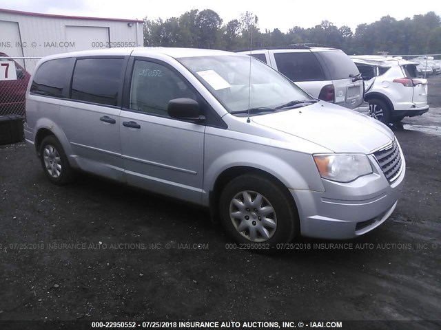 2A8HR44H78R818481 - 2008 CHRYSLER TOWN & COUNTRY LX SILVER photo 1