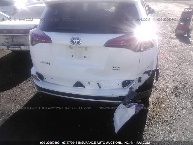 2T3RFREV7JW786231 - 2018 TOYOTA RAV4 ADVENTURE/XLE WHITE photo 6
