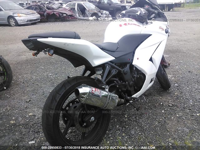 JKAEXMJ199DA25966 - 2009 KAWASAKI EX250 J WHITE photo 4