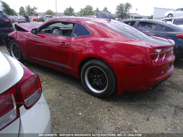 2G1FA1ED7B9213358 - 2011 CHEVROLET CAMARO LS RED photo 3