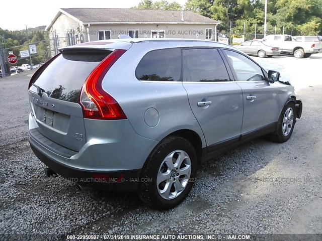 YV4902DZ2C2297810 - 2012 VOLVO XC60 T6 SILVER photo 4