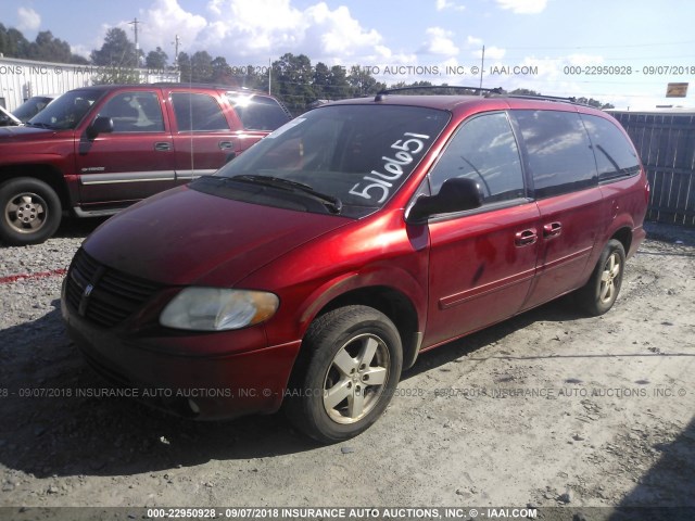 2D4GP44L35R516651 - 2005 DODGE GRAND CARAVAN SXT RED photo 2