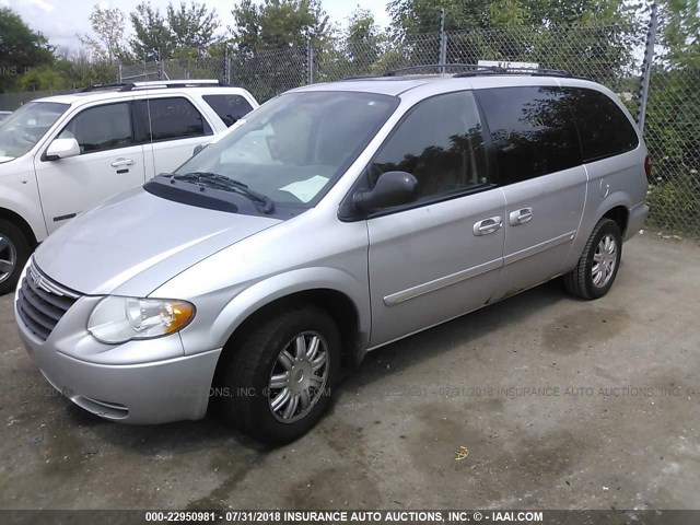 2A4GP54L67R156498 - 2007 CHRYSLER TOWN & COUNTRY TOURING SILVER photo 2
