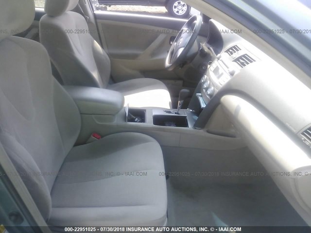 4T1BF3EK0AU566071 - 2010 TOYOTA CAMRY SE/LE/XLE 绿色 照片 5