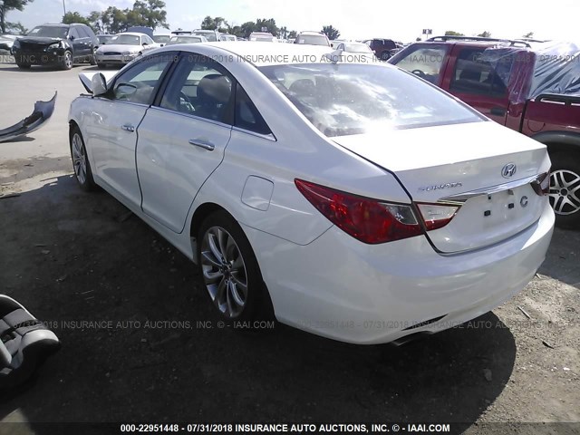 5NPEC4AC7BH197445 - 2011 HYUNDAI SONATA SE/LIMITED WHITE photo 3