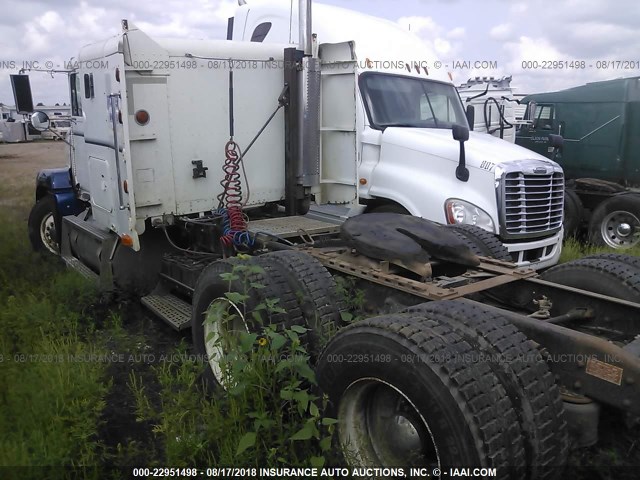 1FUYDCYB1TP600285 - 1996 FREIGHTLINER CONVENTIONAL FLD120 WHITE photo 3