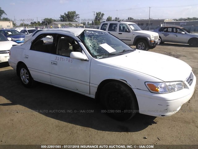 4T1BG22K21U779888 - 2001 TOYOTA CAMRY CE/LE/XLE WHITE photo 1