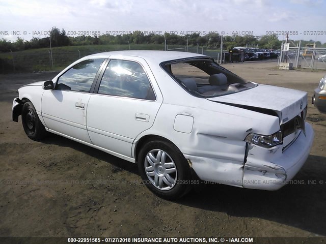 4T1BG22K21U779888 - 2001 TOYOTA CAMRY CE/LE/XLE WHITE photo 3