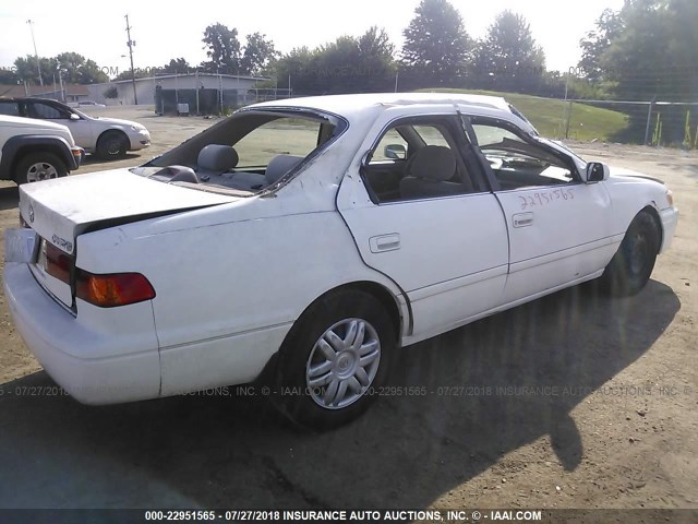4T1BG22K21U779888 - 2001 TOYOTA CAMRY CE/LE/XLE WHITE photo 4