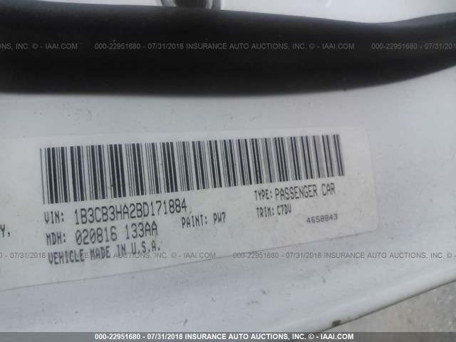 1B3CB3HA2BD171884 - 2011 DODGE CALIBER MAINSTREET WHITE photo 9