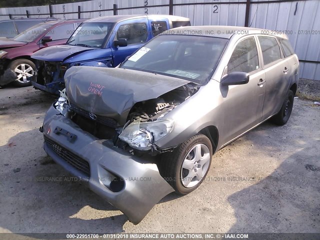 2T1LR32E76C559458 - 2006 TOYOTA MATRIX XR GRAY photo 2