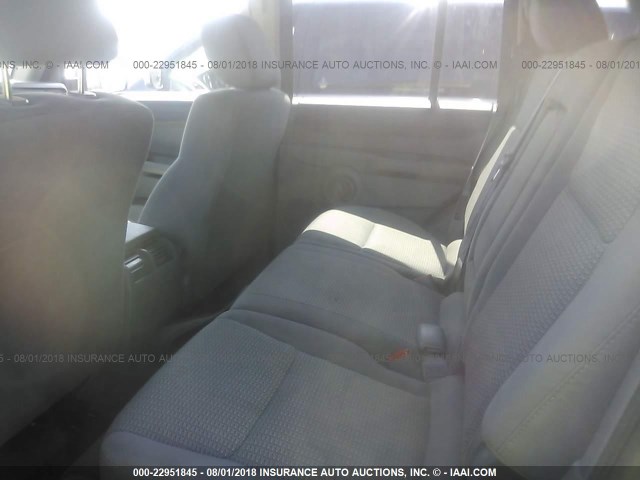 1J8HG48K87C611987 - 2007 JEEP COMMANDER GREEN photo 8