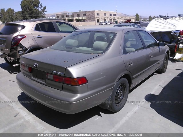 4T1BG22K0XU913323 - 1999 TOYOTA CAMRY CE/LE/XLE 棕色 照片 4