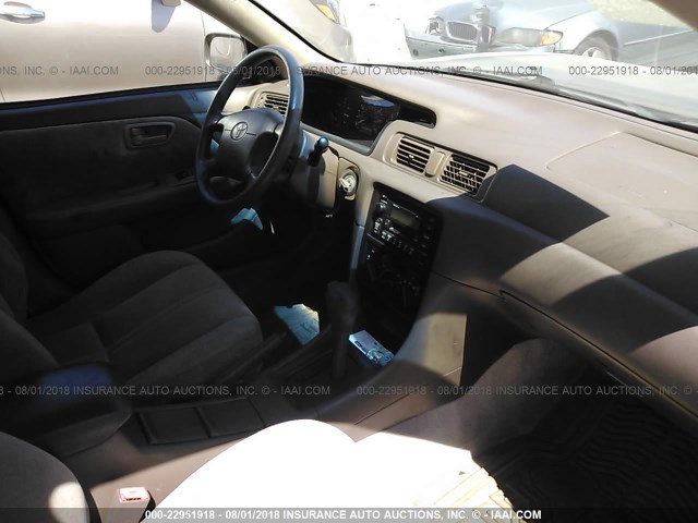 4T1BG22K0XU913323 - 1999 TOYOTA CAMRY CE/LE/XLE 棕色 照片 5