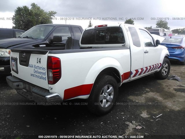 1N6AD0CW5DN757720 - 2013 NISSAN FRONTIER SV/PRO-4X WHITE photo 4