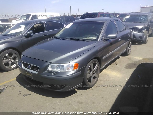 YV1RH52YX42387368 - 2004 VOLVO S60 R ნაცრისფერი ფოტო 2
