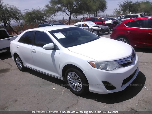 4T1BF1FK5DU644190 - 2013 TOYOTA CAMRY L/SE/LE/XLE 白色 照片 1