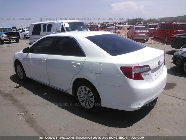 4T1BF1FK5DU644190 - 2013 TOYOTA CAMRY L/SE/LE/XLE 白色 照片 3