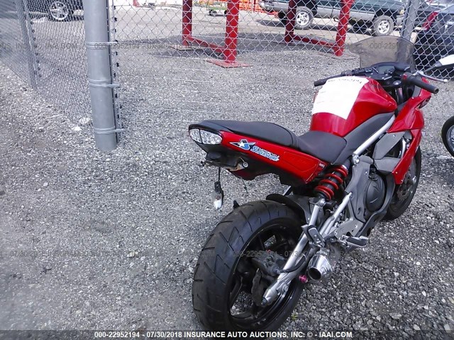 JKAEXEC1X9DA31181 - 2009 KAWASAKI EX650 C 红色 照片 4