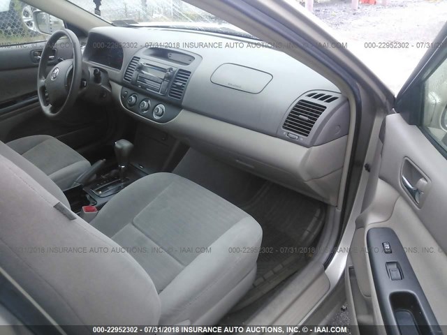 4T1BE30K45U622349 - 2005 TOYOTA CAMRY LE/XLE/SE Qəhvəyi foto 5