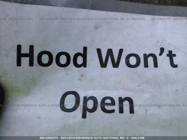 4T1BF28KXYU934501 - 2000 TOYOTA CAMRY LE/XLE WHITE photo 10