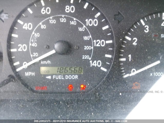 4T1BF28KXYU934501 - 2000 TOYOTA CAMRY LE/XLE WHITE photo 7